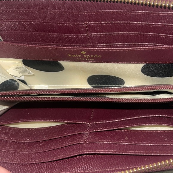 Kate Spade wallet - Picture 2 of 2